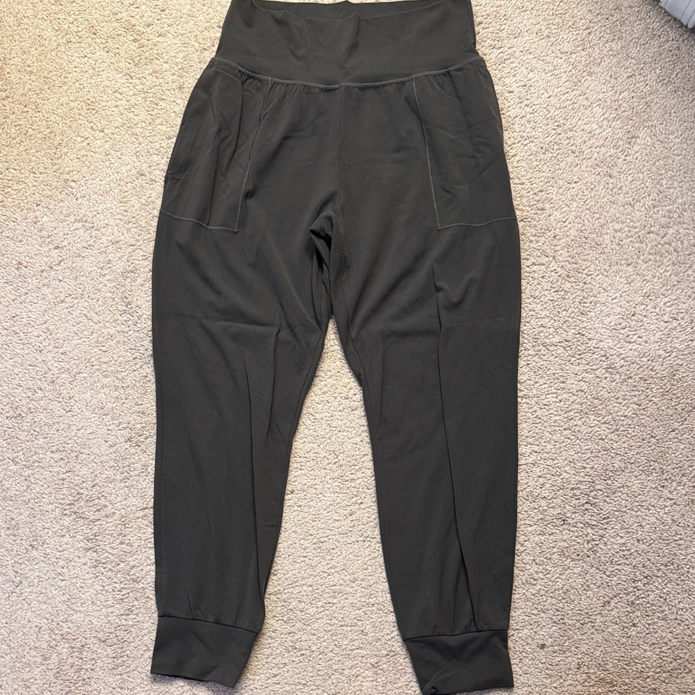 Athleta Olive Green Salutation Jogger in Powervita